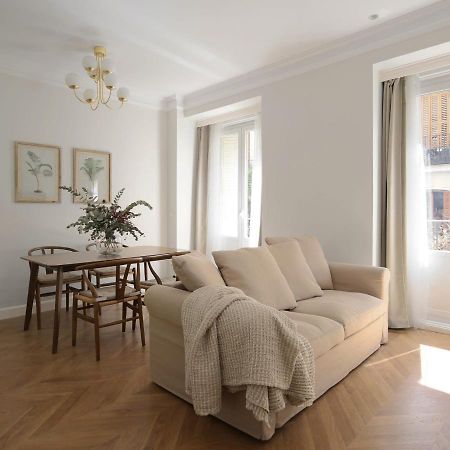 Deluxe Apartment Near Gran Via Madrid Kültér fotó
