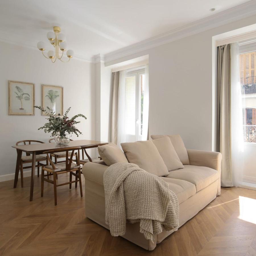 Deluxe Apartment Near Gran Via Madrid Kültér fotó