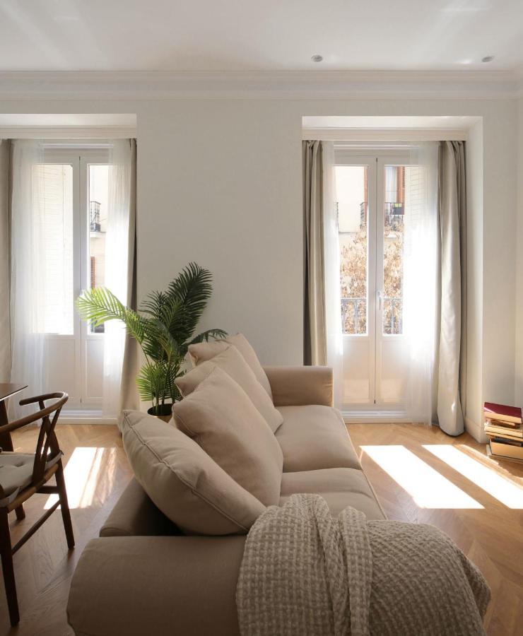 Deluxe Apartment Near Gran Via Madrid Kültér fotó