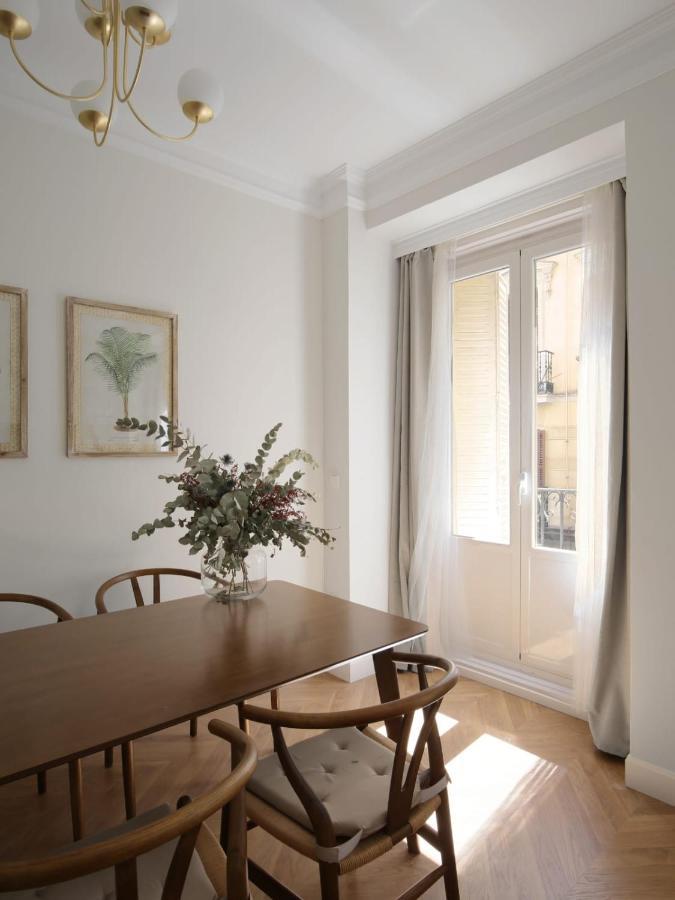 Deluxe Apartment Near Gran Via Madrid Kültér fotó